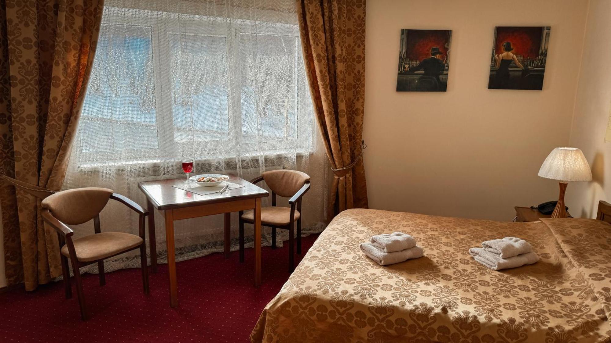 Geneva Hotel 3*