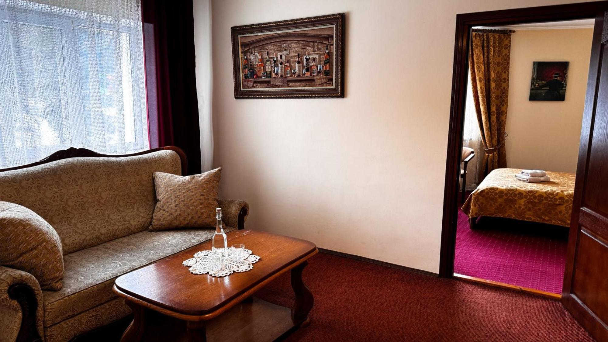 Geneva Hotel
